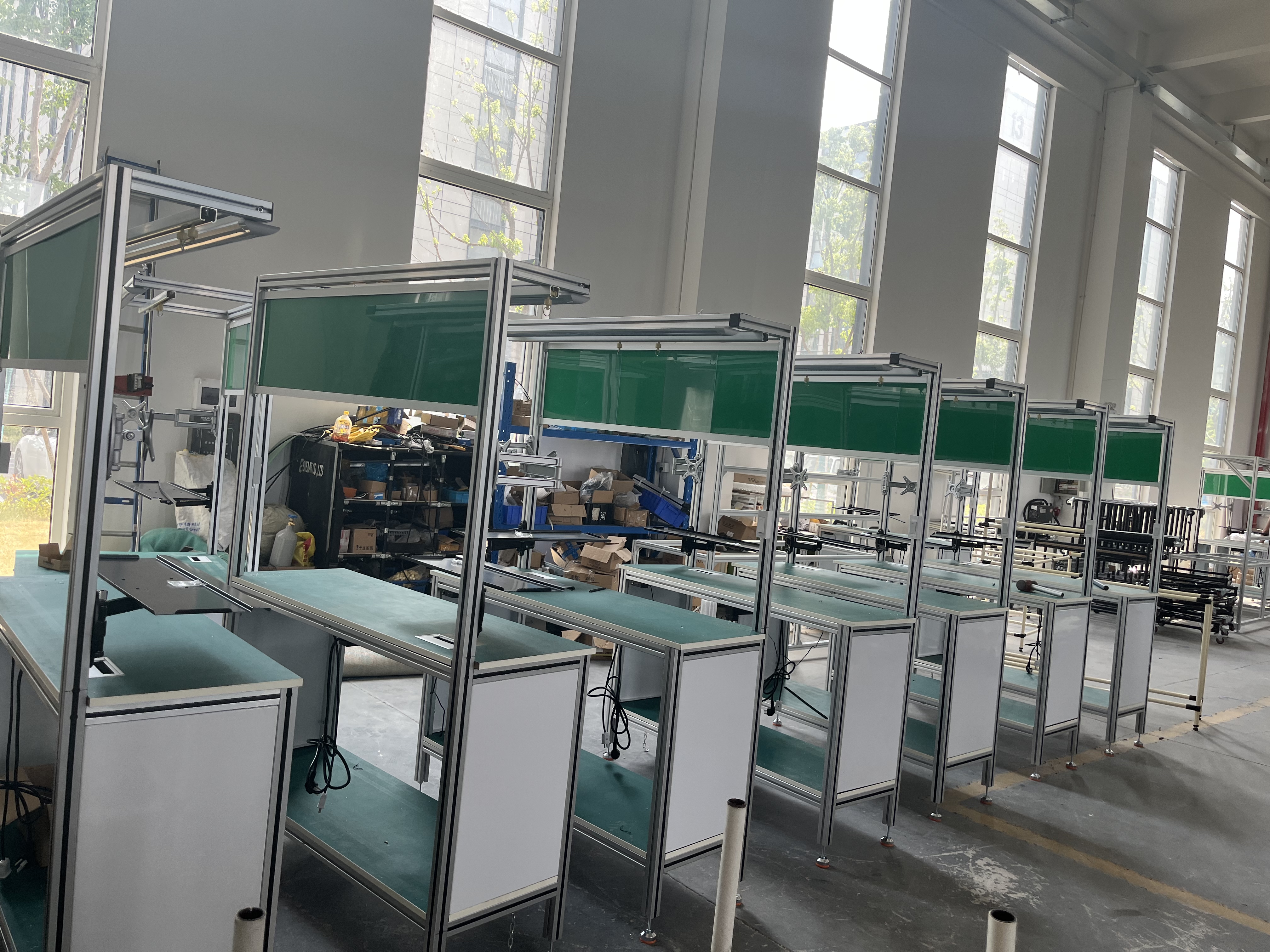 鋁型材工作臺(tái)